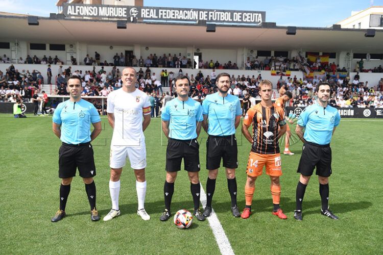 roman-roman-arbitro-ceuta-fuenlabrada-futbol-1