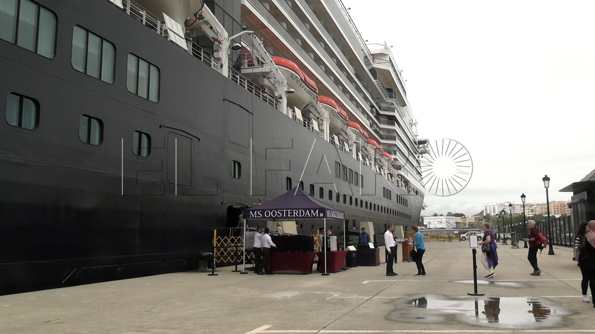 turistas-llegan-crucero-oosterdam-7